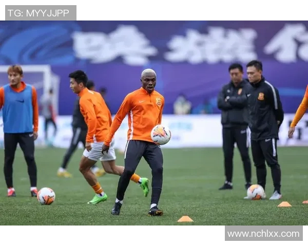 武汉足球队在精英赛中的表现分析与状态评估